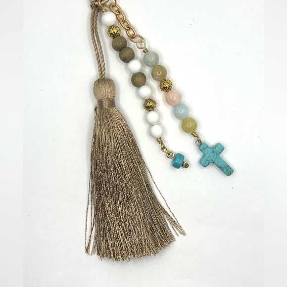 ✨ Bag charm Handmade Beige Tassel Bead Charms with Semi-Precious Stones ✨ - Picture 3 of 4